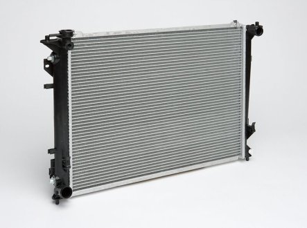 Радиатор охлаждения (алюм) SONATA 2,4 05-\MAGENTIS 2,0-2,7 05-10 LUZAR LRc HUSo05140 (фото 1)