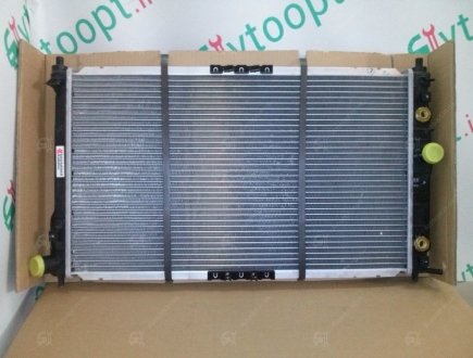 Радиатор DAEWOO LEGANZA AT 99-, Van Wezel 81002017 (фото 1)