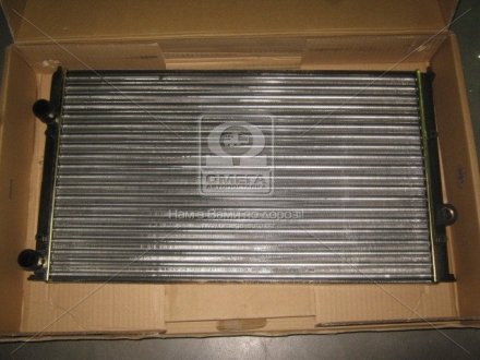 Радиатор охлаждения VW, Nissens 65243