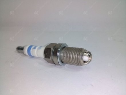 Свеча зажигания FR78 W-V SUPER-4 VAG, HYUND, Bosch 0 242 232 501