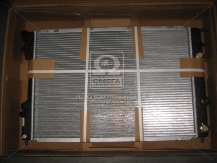 Радиатор OMEGA B 25/30 AT AC 94-00, [OE. 6302006 - 52463050] AVA Cooling Systems OLA2193 (фото 1)