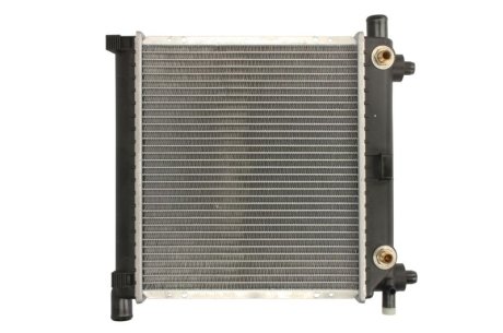 Радиатор охлаждения MERCEDES Nissens 62550 (фото 1)