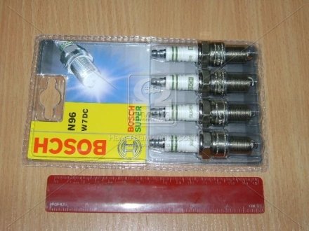 Свеча зажигания W7DC ВАЗ 2101-07 (4 шт. блистер) (Германия) Bosch 0 241 236 840
