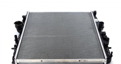 Радиатор охлаждения Peugeot Expert Tepee 2.0i NRF 58315