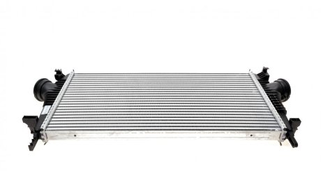 Радиатор интеркулера Opel Insignia A 1.6-2.8 08-17 NRF 30796 (фото 1)