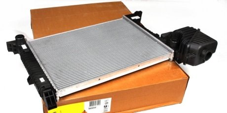 Радиатор охлаждения MB Sprinter 2.3D 95- NRF 50559 (фото 1)