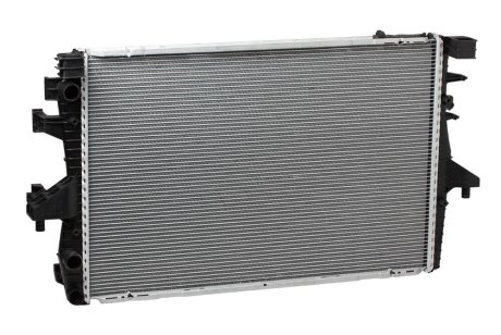 Радиатор охлаждения T5 (03-) 2.0i/3.2i/1.9TDi LUZAR LRc 18H7 (фото 1)