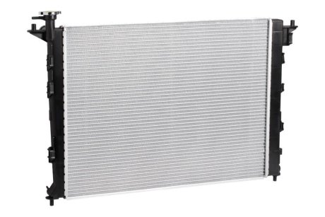 Радиатор охлаждения Sportage III 1.6i / 2.0i / 2.4i (10-) / iX35 2.0i (10-) АКПП LUZAR LRc 081S5 (фото 1)