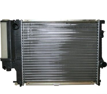 Радиатор охлаждение двигател JP Group 1414200300 (фото 1)