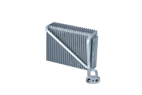 Радиатор кондиционера - NRF 36077 (фото 1)