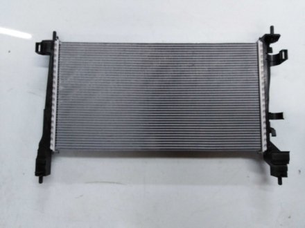 Радиатор основной с кондиционером 1.3MJET ft Fiorino 07- Fiat/Alfa/Lancia 51790636 (фото 1)