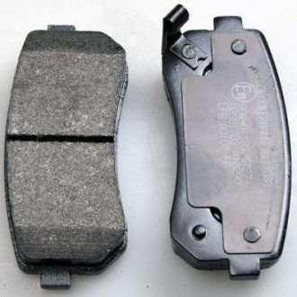 Комплект тормозных колодок, дисковый тормоз Denckermann B111033 (фото 1)