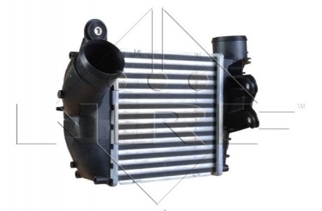 Радиатор охлаждения воздуха NRF 30935 (фото 1)