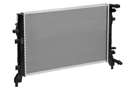 Радиатор охлаждения GOLF(03-)/OCTAVIA (04-) (LRc 18BN) LUZAR LRC18BN (фото 1)