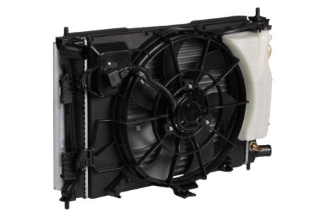 Блок охлаждения (радиатор+конденсер+вентилятор) Hyundai Solaris/Kia Rio (10-) AT LUZAR LRK 081L4 (фото 1)
