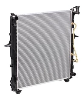 Радиатор охлаждения Kia Sorento (06-) 3.3i АКПП LUZAR LRc 08136 (фото 1)