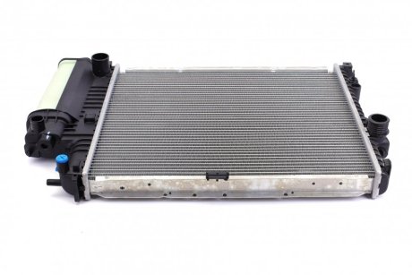 Радиатор охлаждения BMW 5 (E39) 2.0/2.3/2.8i 97-03 MAHLE CR251000S (фото 1)
