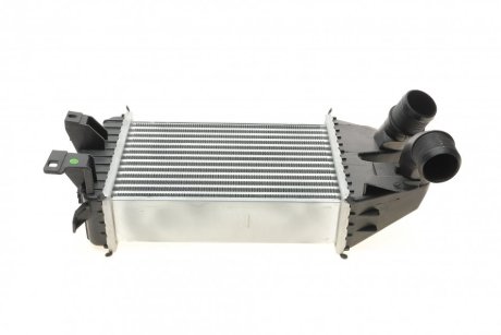 Радиатор интеркулера Opel Astra H/Zafira 1.7CDTI 07-15 NRF 30961 (фото 1)