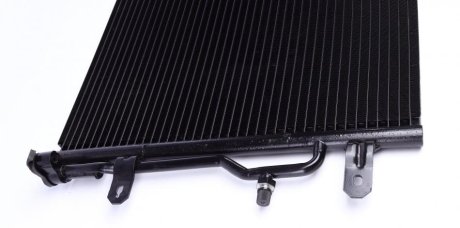 Радиатор кондиционера Audi A4/A6 00-12 MAHLE AC807000S (фото 1)